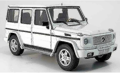 Mercedes Classe G LWB 1/18 Autoart () wit modelauto