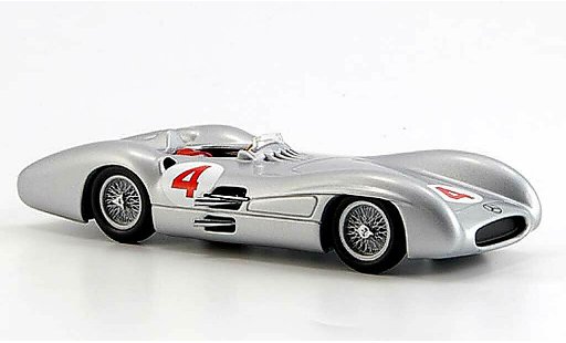Mercedes W 196 Base 1/43 Minichamps Kling No.4 winnaar GP Berlin 1954 modelauto