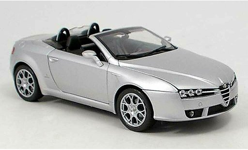 Alfa Romeo Spider Brera cabriolet 1/18 Welly grijs 2007 modelauto