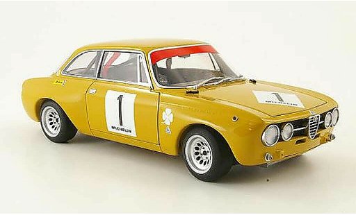 Alfa Romeo Giulia GT Am 1/18 Autoart no.1 jarama 1970 modelauto
