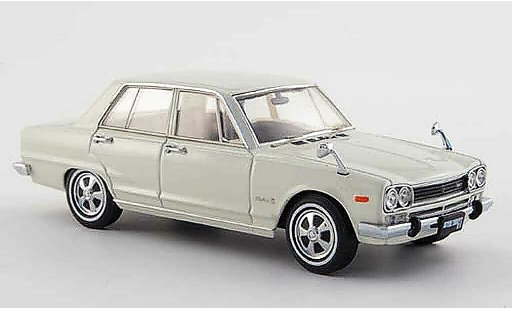 Nissan Skyline 2000 1/43 Ebbro GT (GC10) wit 4 Turer 1968 modelauto