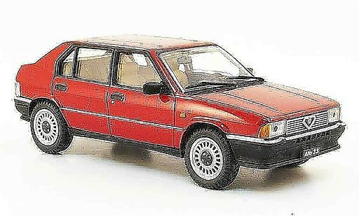 Alfa Romeo 33 1.3 1/43 Pego rood 1983 modelauto