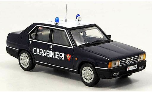 Alfa Romeo 90 polizia 1/43 Pego sedan carabinieri 1984 modelauto