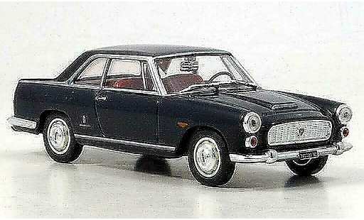 Lancia Flaminia coupe 3B 1/43 Starline blauw 1962 modelauto