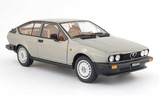 Alfa Romeo Alfetta gtv 2.0 1/18 Autoart V alfetta grijs 1980 modelauto