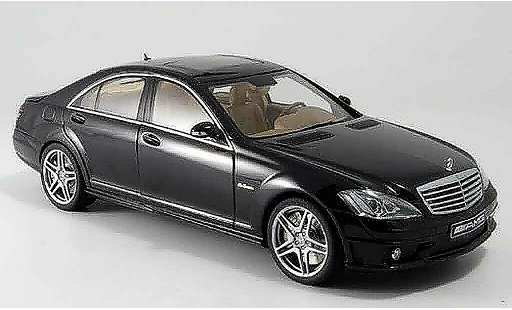 Mercedes Classe S 63 1/18 Autoart amg zwart avec ledersitzen modelauto