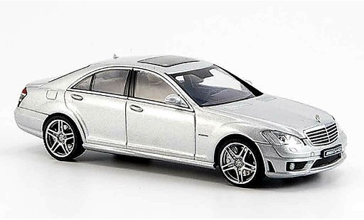 Mercedes Classe S AMG 1/43 Autoart S63 (W221) grijs metallic 2006 modelauto
