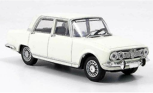 Alfa Romeo 1750 berlina 1/43 M4 sedan wit b quality 1968 modelauto