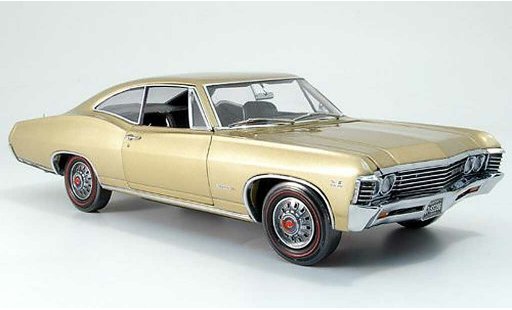 Chevrolet Impala SS 1/18 Ertl 1967 or modelauto
