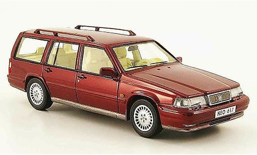 Volvo 960 Estate 1/43 Neo Stationwagen rood 1992 modelauto
