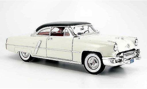 Lincoln Capri Base 1/18 Yat Ming wit zwartes dak 1952 modelauto