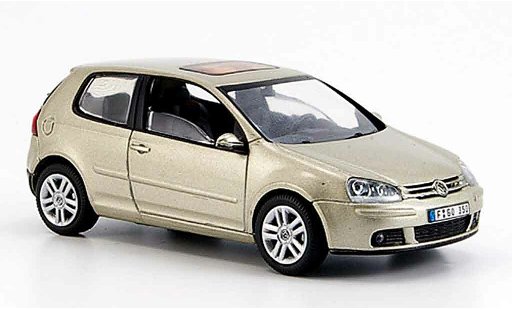 Volkswagen Golf Base 1/43 Schuco champagner modelauto