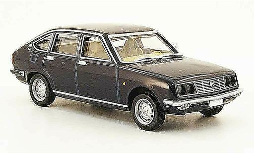Lancia Beta berline 1/43 Pego sedan blauw modelauto