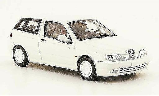 Alfa Romeo 145 berlina 1/43 Pego presentation wit modelauto