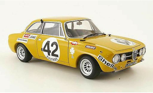 Alfa Romeo Giulia GT Am 1/18 Autoart no.42 spa 1971 modelauto