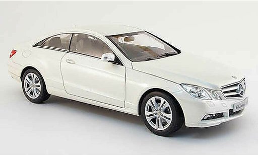 Mercedes Classe E Coupe 1/18 Norev (c 207) wit 2009 modelauto