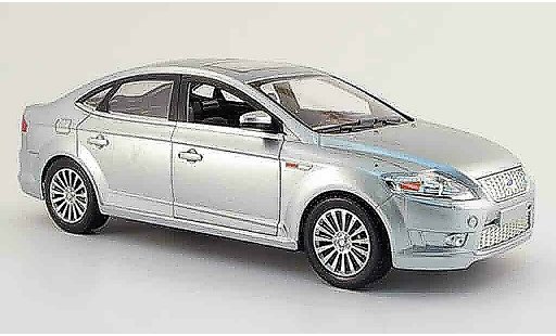 Ford Mondeo Berline 1/18 Powco grijs 2006 modelauto