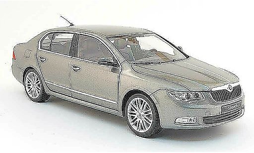 Skoda Superb 2009 1/18 Abrex ii grijs modelauto