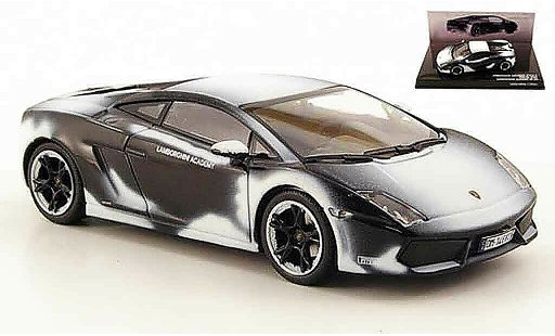 Lamborghini Gallardo LP560-4 LP560-4 1/43 Minichamps zwart avec schneespuren 2008 modelauto