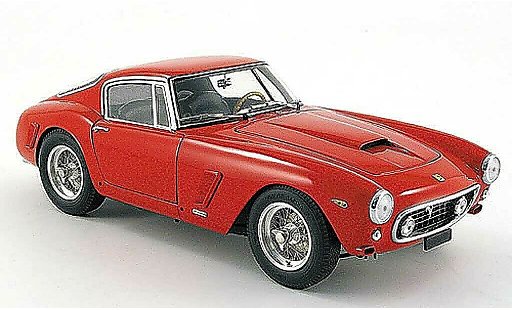 Ferrari 250 GT 1961 1/18 CMC swb competizione rood modelauto