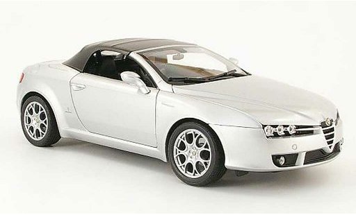 Alfa Romeo Spider veloce 1/18 Welly grijs capote modelauto