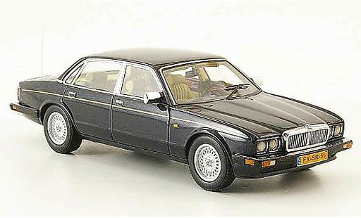 Jaguar XJ 40 1/43 Neo sovereign groen 1990 modelauto
