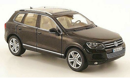 Volkswagen Touareg Base 1/43 Schuco zwart 2010 modelauto