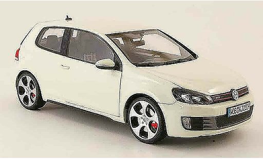 Volkswagen Golf GTI 1/18 Maisto wit 2009 modelauto