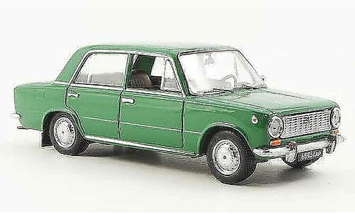 Lada Shiguli Base 1/43 IST Models 2101 groen (VAZ) 1971 modelauto