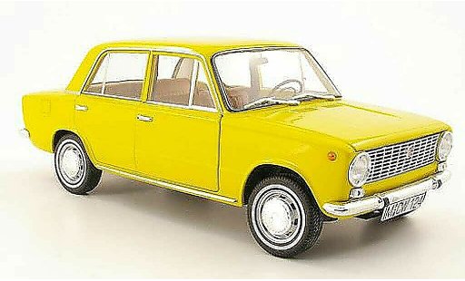 Fiat 124 Limousine 1/18 IST Models geel l.e. 1012 1971 modelauto