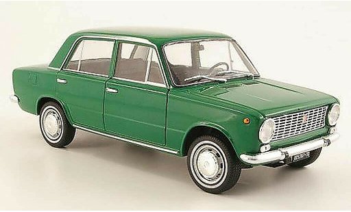 Fiat 124 Limousine 1/18 IST Models groen 1966 modelauto