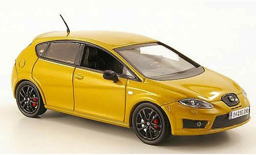 Seat Leon Cupra 1/43 Hachette R gold modelauto