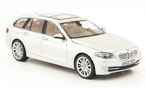 Bmw 550 F11 1/43 Schuco Touring grijs metallic 2010 modelauto