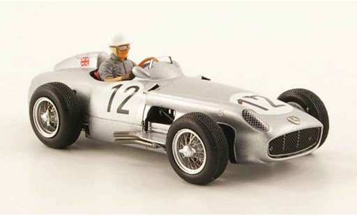 Mercedes W 196 Base 1/43 Spark No.12 winnaar GP Groot-Brittanni&Atilde;&laquo; 1955 modelauto