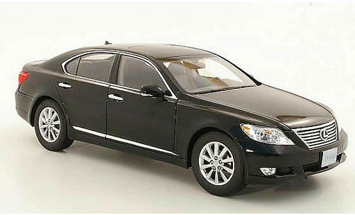 Lexus LS 460 1/18 Norev zwart 2010 modelauto