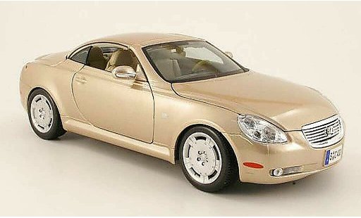 Lexus SC 430 1/18 Maisto beige toit ferme 2002 modelauto