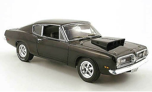 Plymouth Barracuda 1969 1/18 Highway 61 440 zwart modelauto