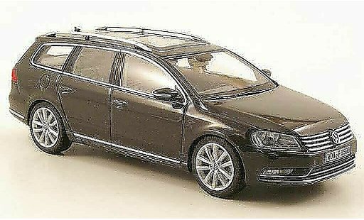 Volkswagen Passat B7 1/43 Schuco Variant grijs 2010 modelauto