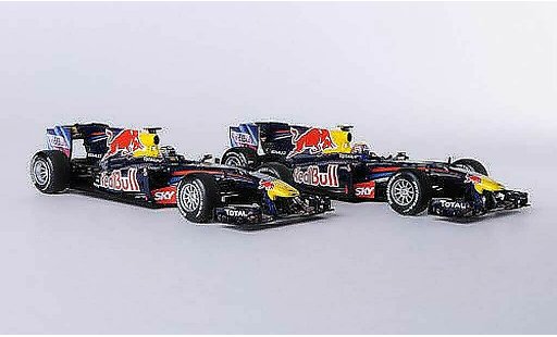Red Bull F1 2010 1/43 Minichamps 2er-Set: Renault RB6 No.5 S.Vettel en No.6 M.Webber Konstrukteursweltmeister modelauto