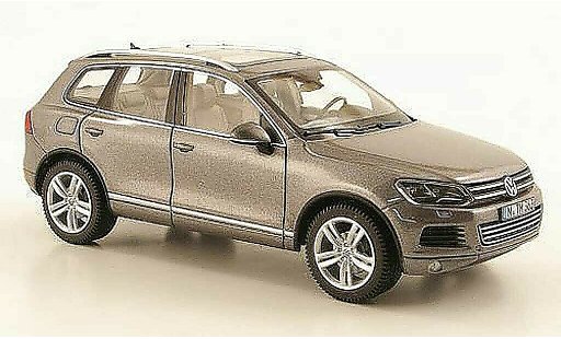 Volkswagen Touareg Base 1/43 Schuco C2 grijs modelauto