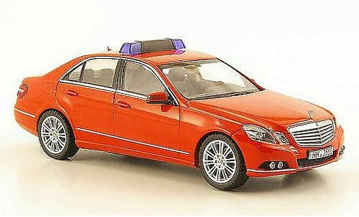 Mercedes Classe E Base 1/43 Schuco Sedan (W212) Brandweer Hamburg modelauto