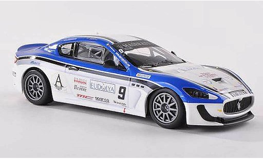 Maserati Gran Turismo GT4 1/18 Minichamps MC No.9 Trofeo MC 2010 Moncada/Petrini modelauto