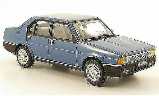 Alfa Romeo 90 super 1/43 Pego blauw 1984 modelauto