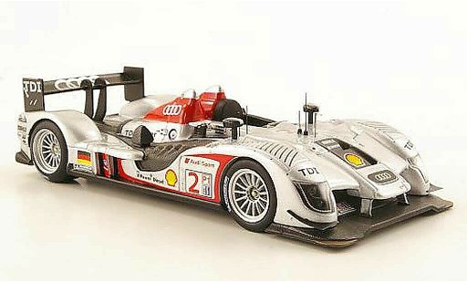 Audi R15 course 1/43 IXO 2009 TDI No.2 A.McNish / T.Kristensen / R.Capello Sebring modelauto