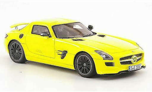 Mercedes SLS Coupe 1/43 Spark AMG E-Cell geel 2010 modelauto