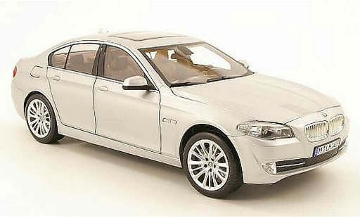 Bmw 550 F10 1/18 Norev limousine grijs allise 2010 modelauto