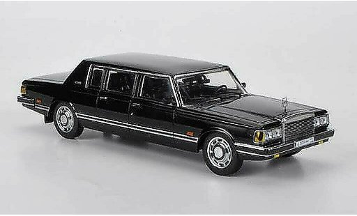 Zil 41047 Base 1/43 IST Models zwart 1985 modelauto