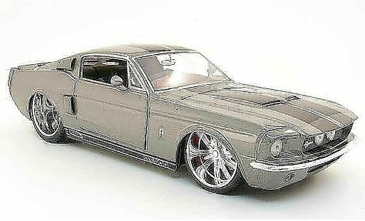 Shelby GT 500 1967 1/18 Jada Toys zwart bandes modelauto