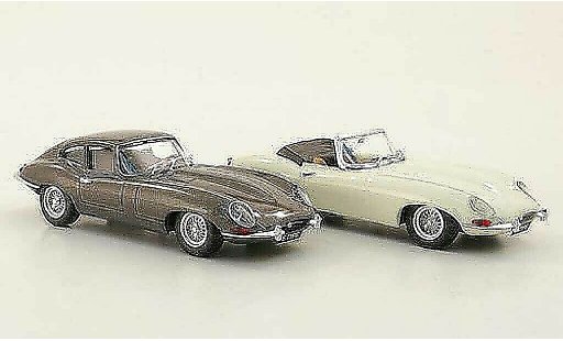 Jaguar E-Type 1961 1/43 Best Jubilaums-Set: Roadster wit en Coupe grijs Autosalon Paris modelauto
