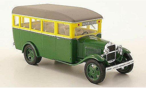 Gaz 03-30 Base 1/43 Nash Avtoprom groen/geel/grijs modelauto